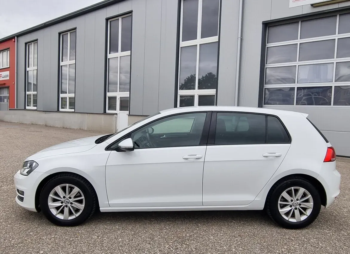 Volkswagen Golf 2013 photo 2