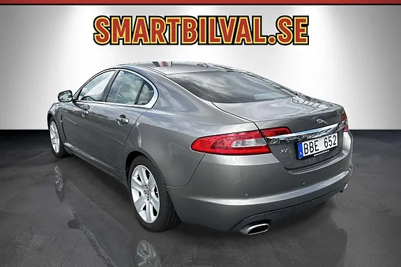Jaguar Xf 2011 photo 3