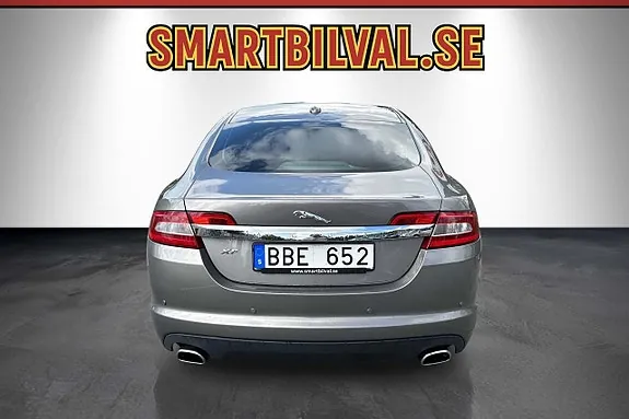 Jaguar Xf 2011 photo 4