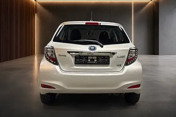 Toyota Yaris 2012 photo 4