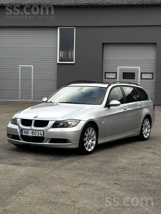 BMW 320 2007 photo 2