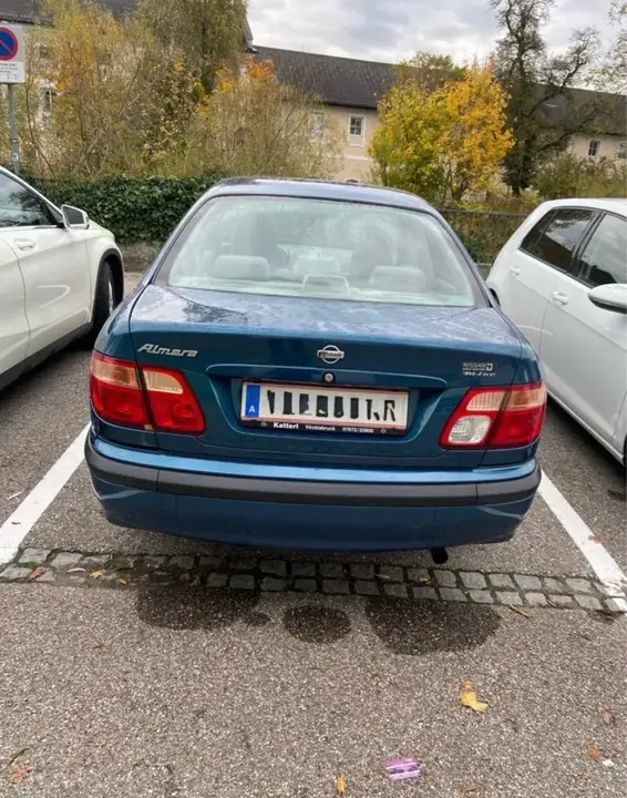 Nissan Almera