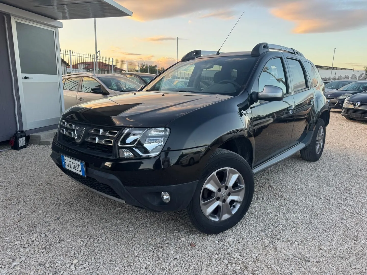 Dacia Duster 2017 photo 2