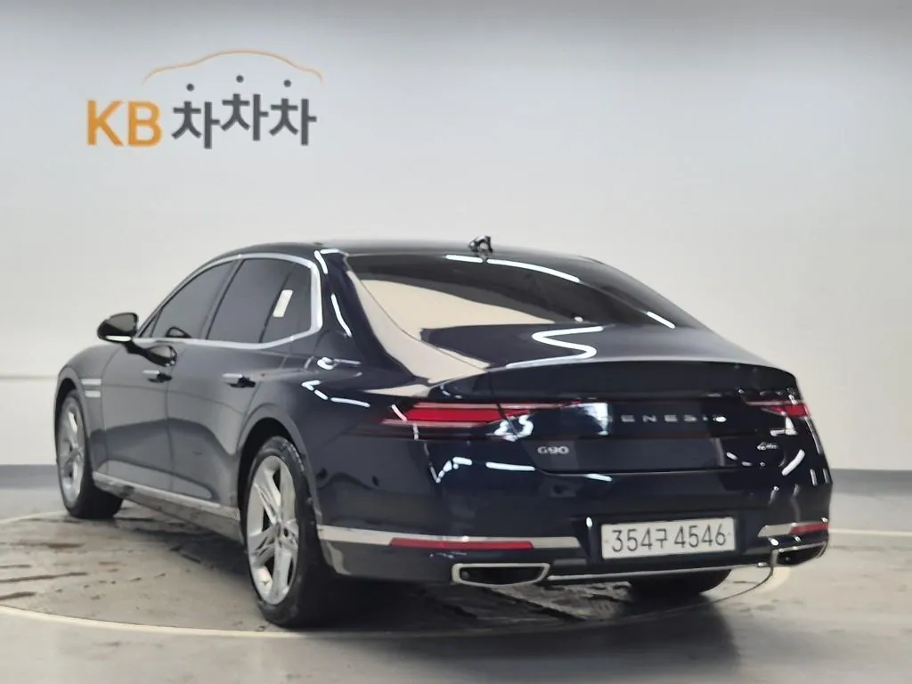 Genesis G90 2022 photo 2