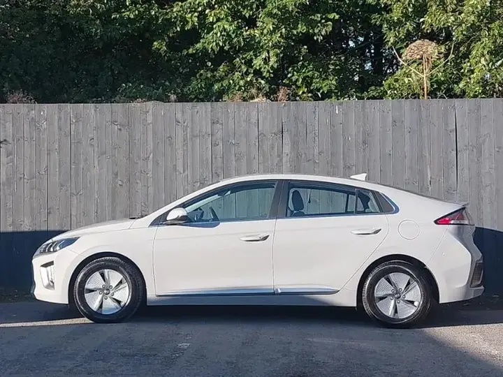 Hyundai Ioniq 2021 photo 4