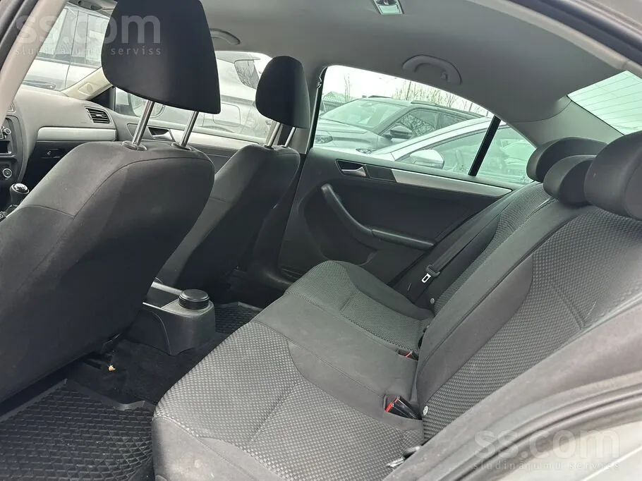 Volkswagen Jetta 2013 photo 5