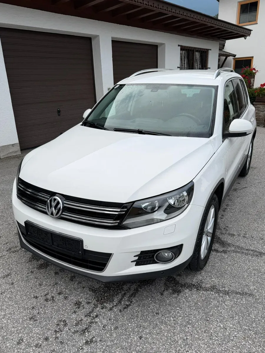 Volkswagen Tiguan 2012 photo 2