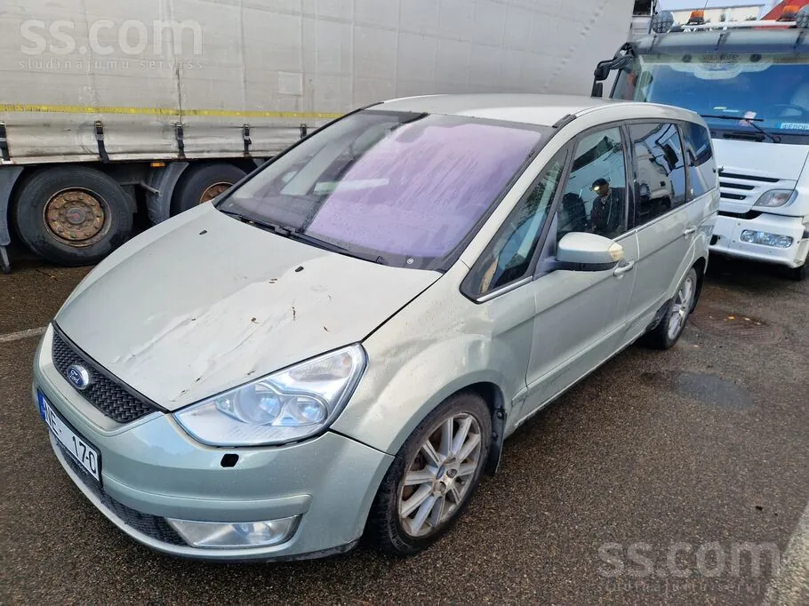 Ford Galaxy 2009 photo 5