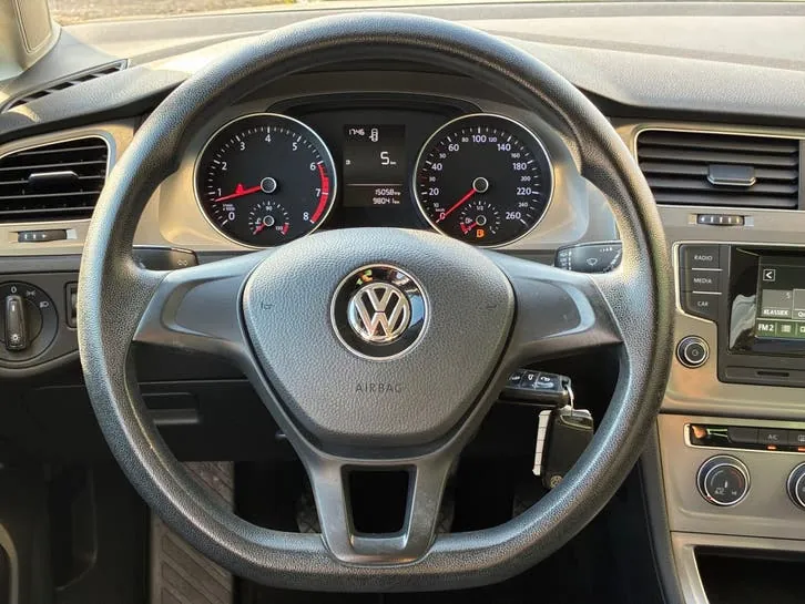 Volkswagen Golf 2014 photo 2