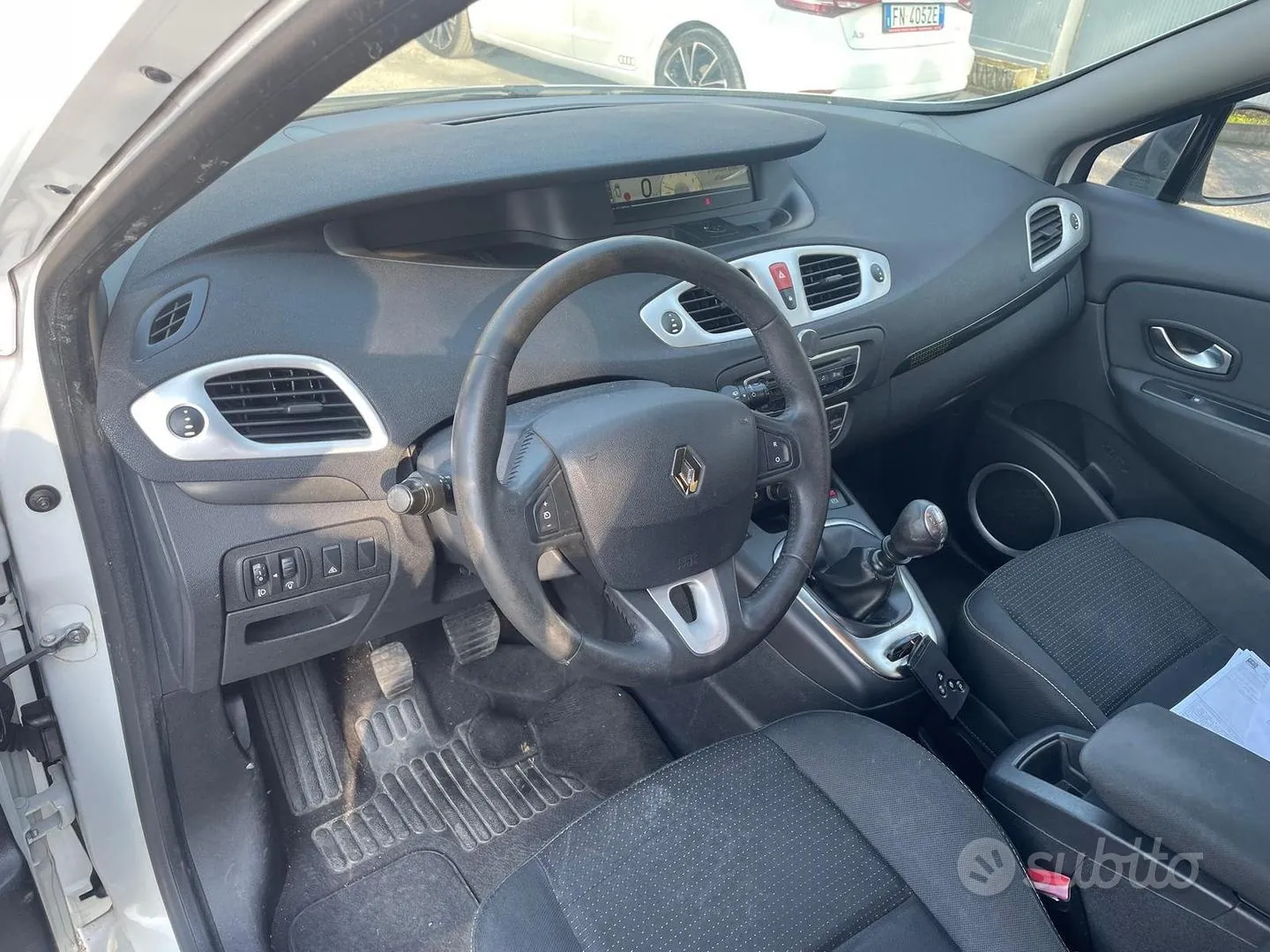 Renault Scenic 2009 photo 5
