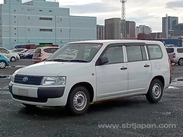 Toyota Probox 2010 photo 2