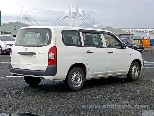 Toyota Probox 2010 photo 4