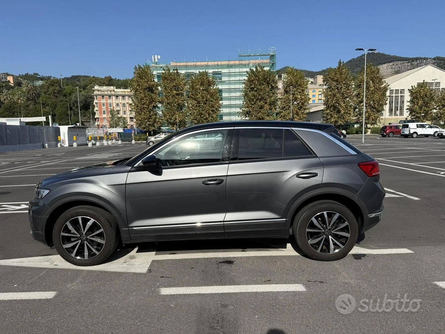 Volkswagen T-Roc 2021 photo 2