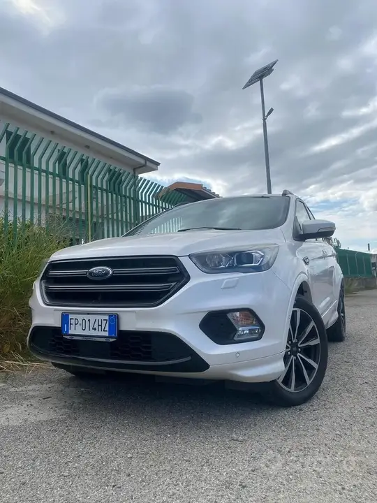 Ford Kuga 2018 photo 2