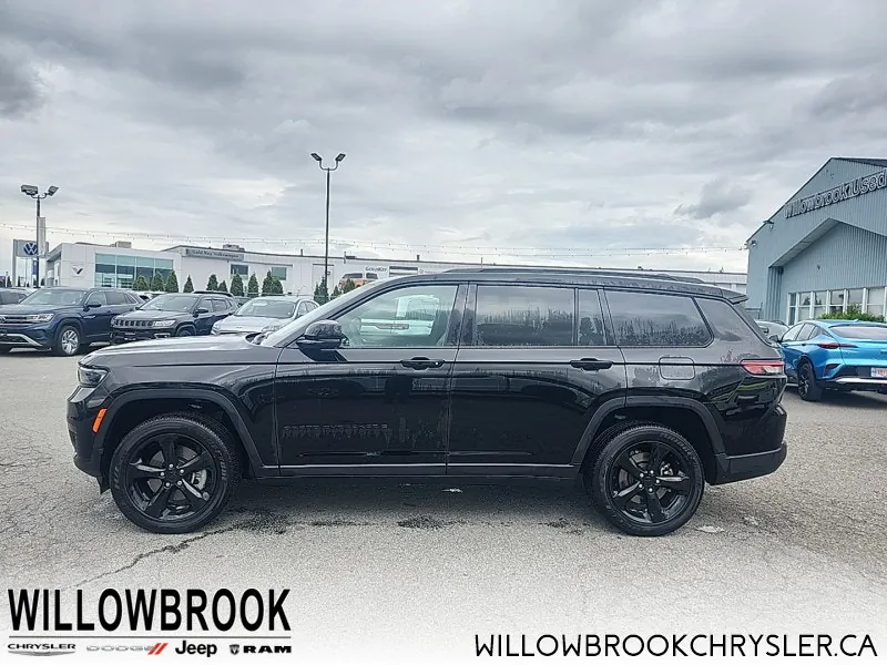 Jeep Grand Cherokee L 2024 photo 2