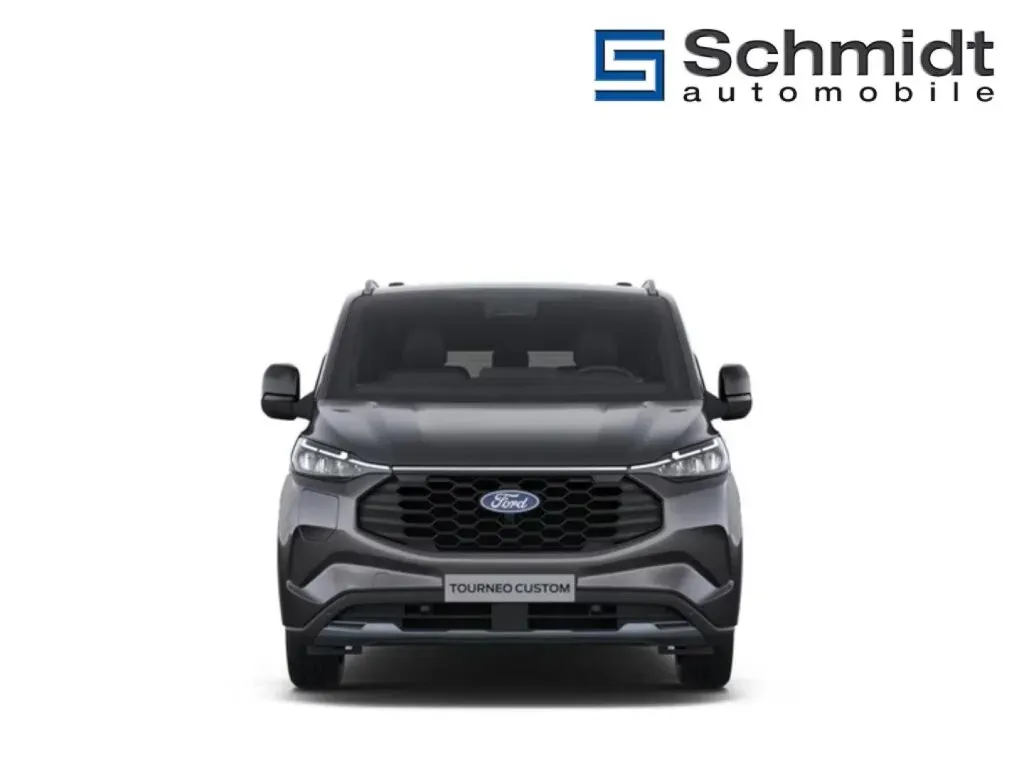 Ford Transit photo 2
