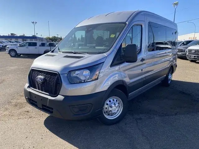 Ford Transit Passenger Wagon 2027 photo 2