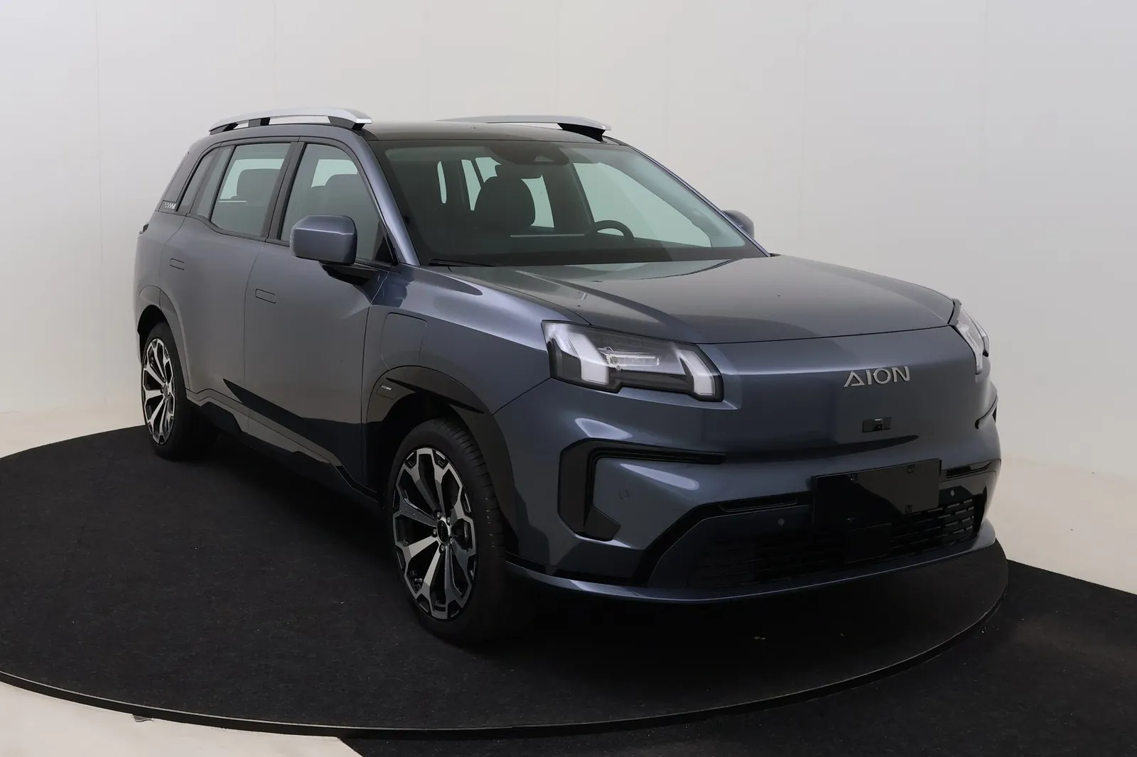Aion V