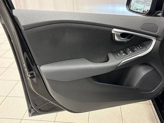 Volvo V40 2018 photo 5