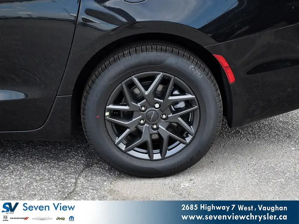 Chrysler Pacifica 2027 photo 5