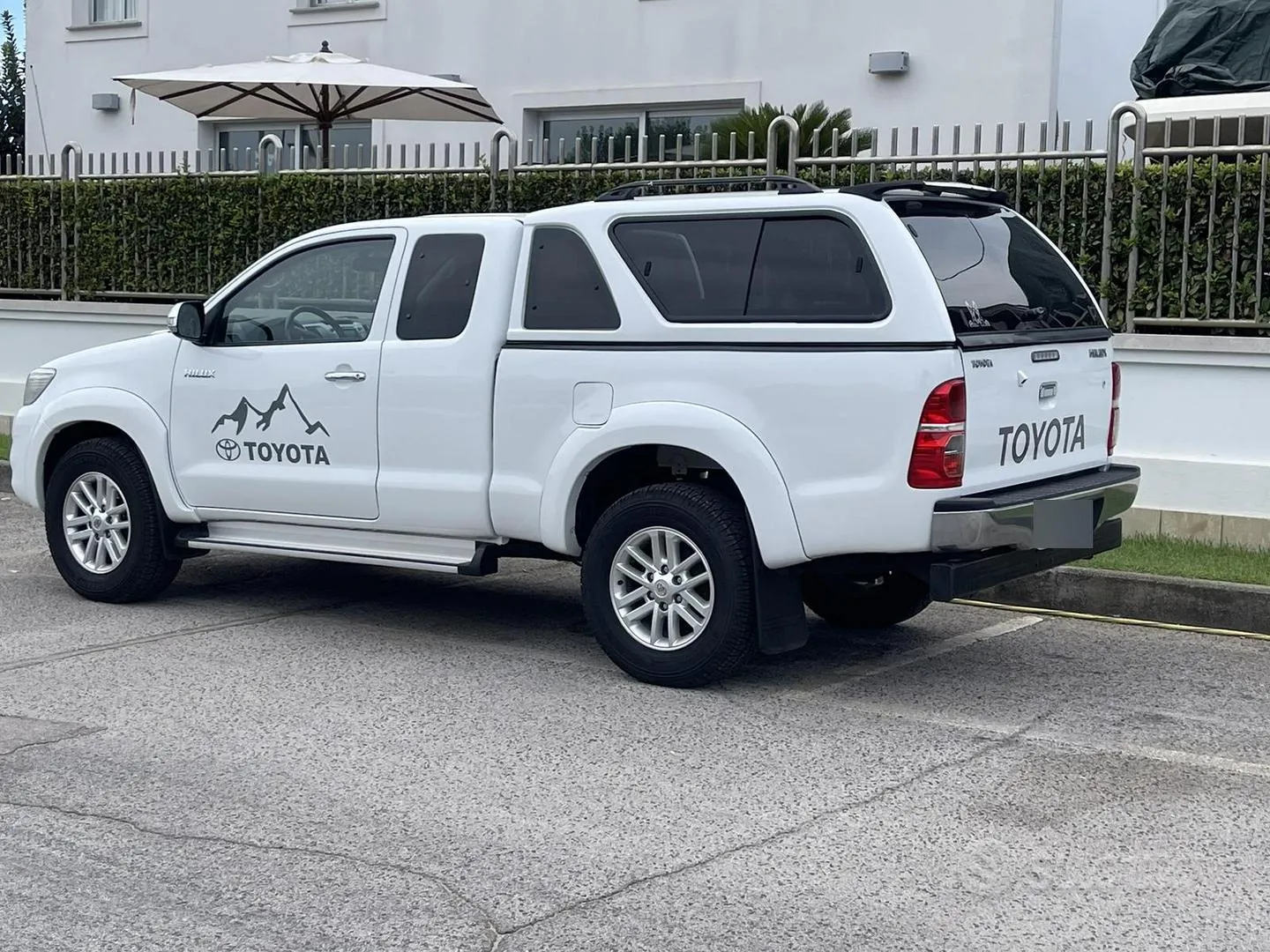 Toyota Hilux 2013 photo 3