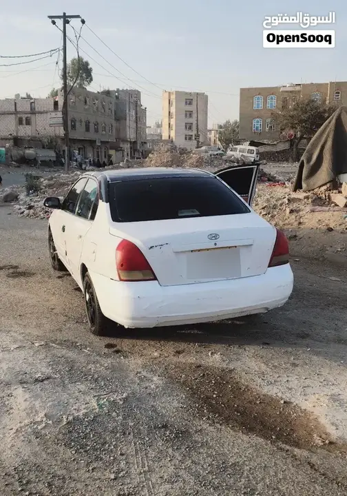 Hyundai Elantra 2003 photo 3