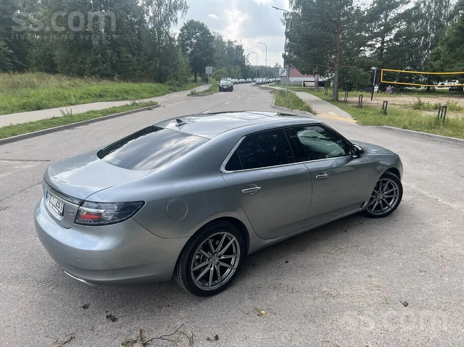 Saab 9-5 2011 photo 3