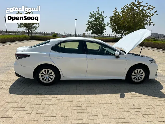 Toyota Camry 2022 photo 3