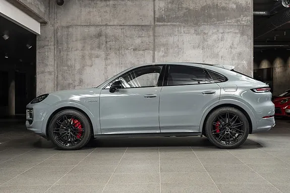 Porsche Cayenne Coupe 2024 photo 2