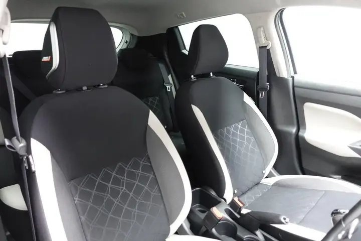 Nissan Micra 2017 photo 3