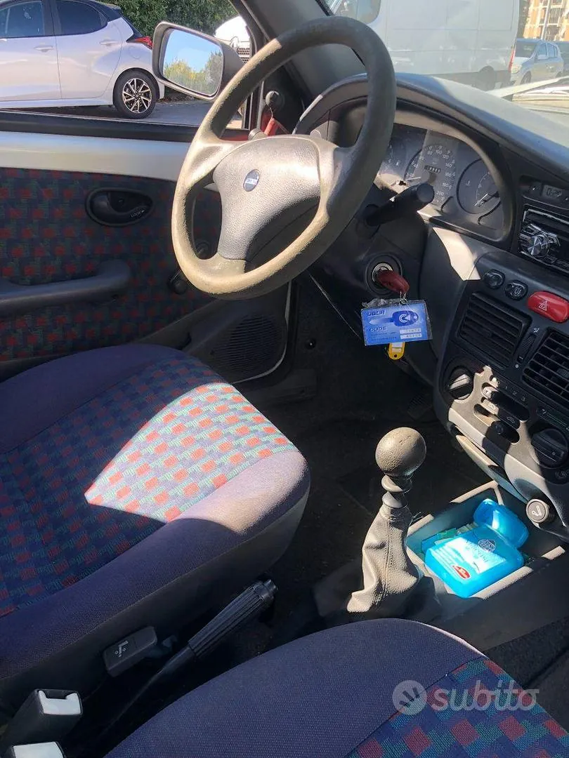 Fiat Strada 2000 photo 4