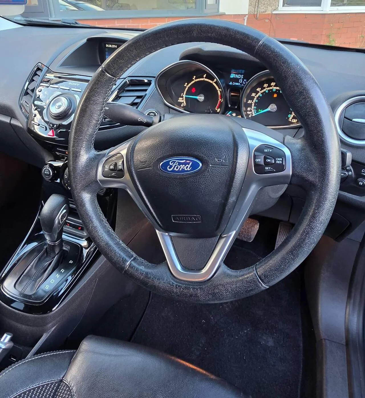 Ford Fiesta 2014 photo 5