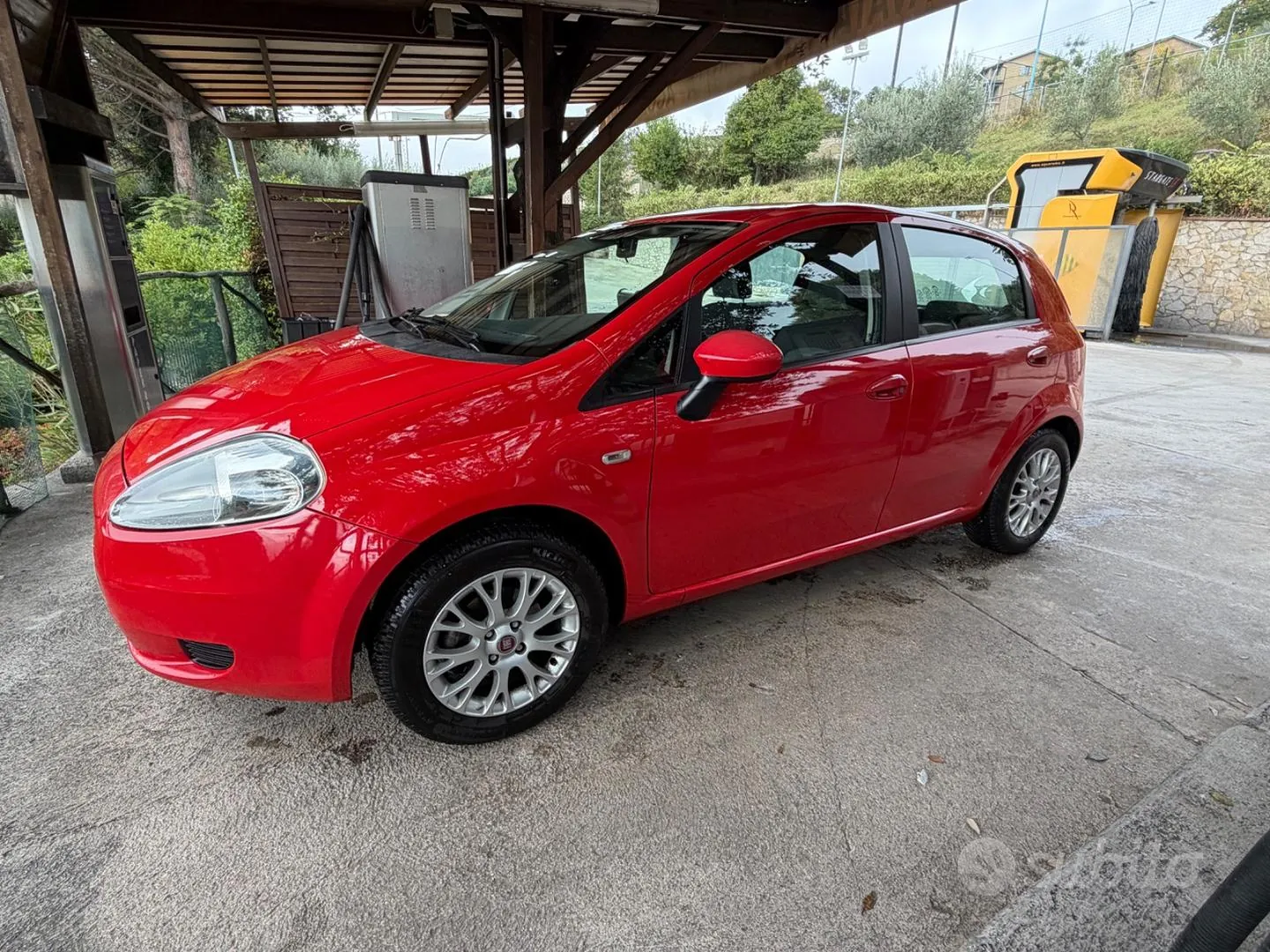 Fiat Grande Punto 2009 photo 3