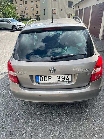 Skoda Fabia 2014 photo 4