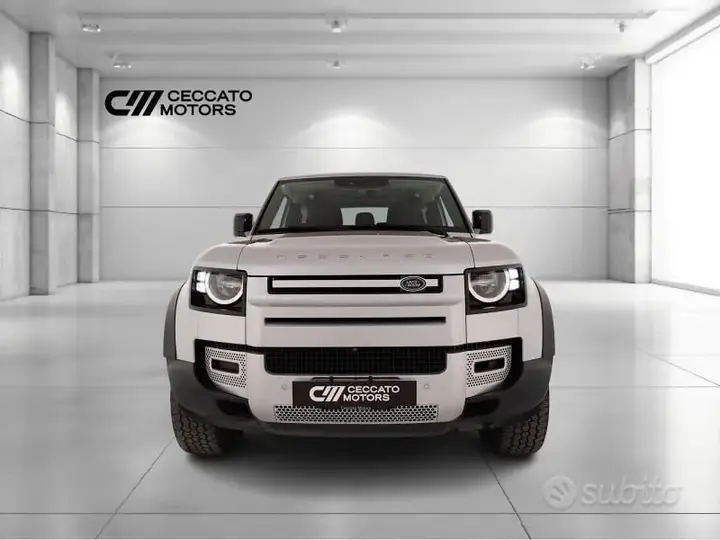 Land Rover Defender 2021 photo 2