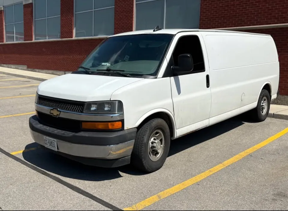 Chevrolet Express 2017 photo 2
