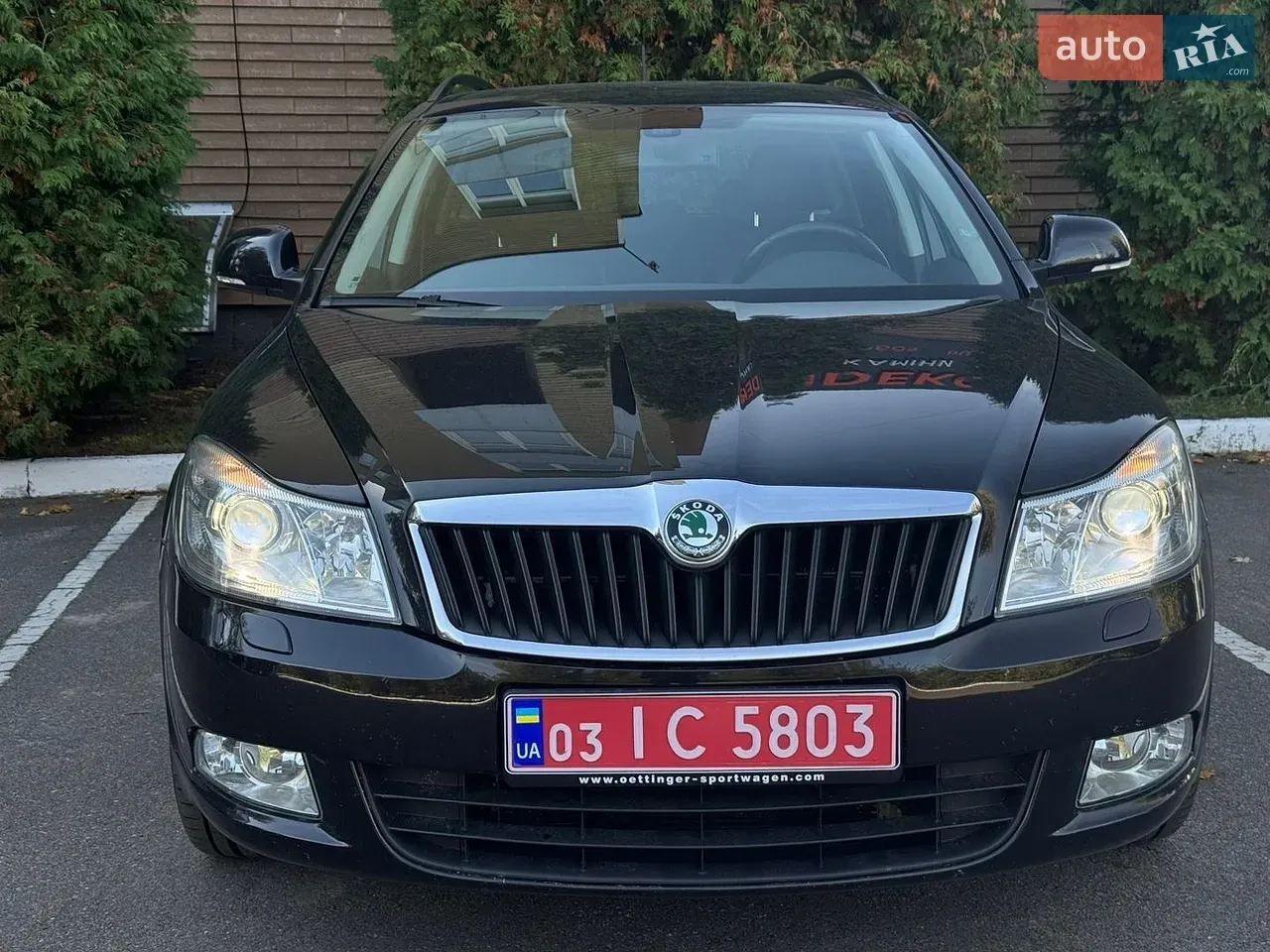 Skoda Octavia 2011 photo 2