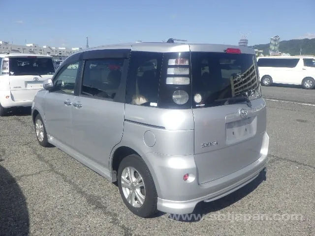 Toyota Sienta G 2007 photo 3