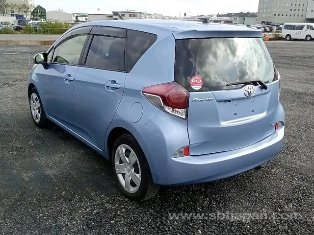 Toyota Ractis 2015 photo 3
