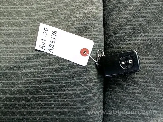Toyota Ractis 2015 photo 5
