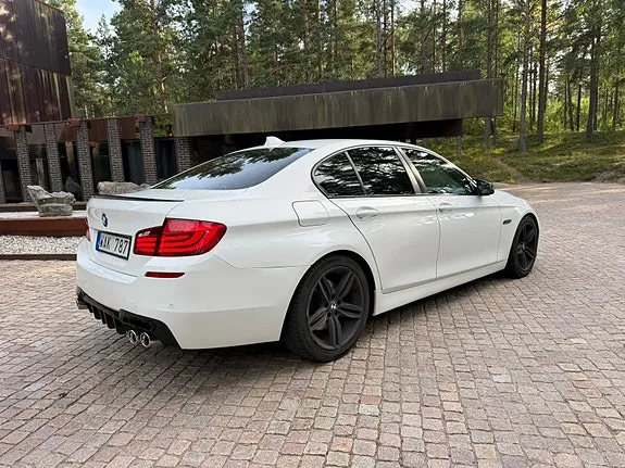 BMW 520D 2011 photo 3
