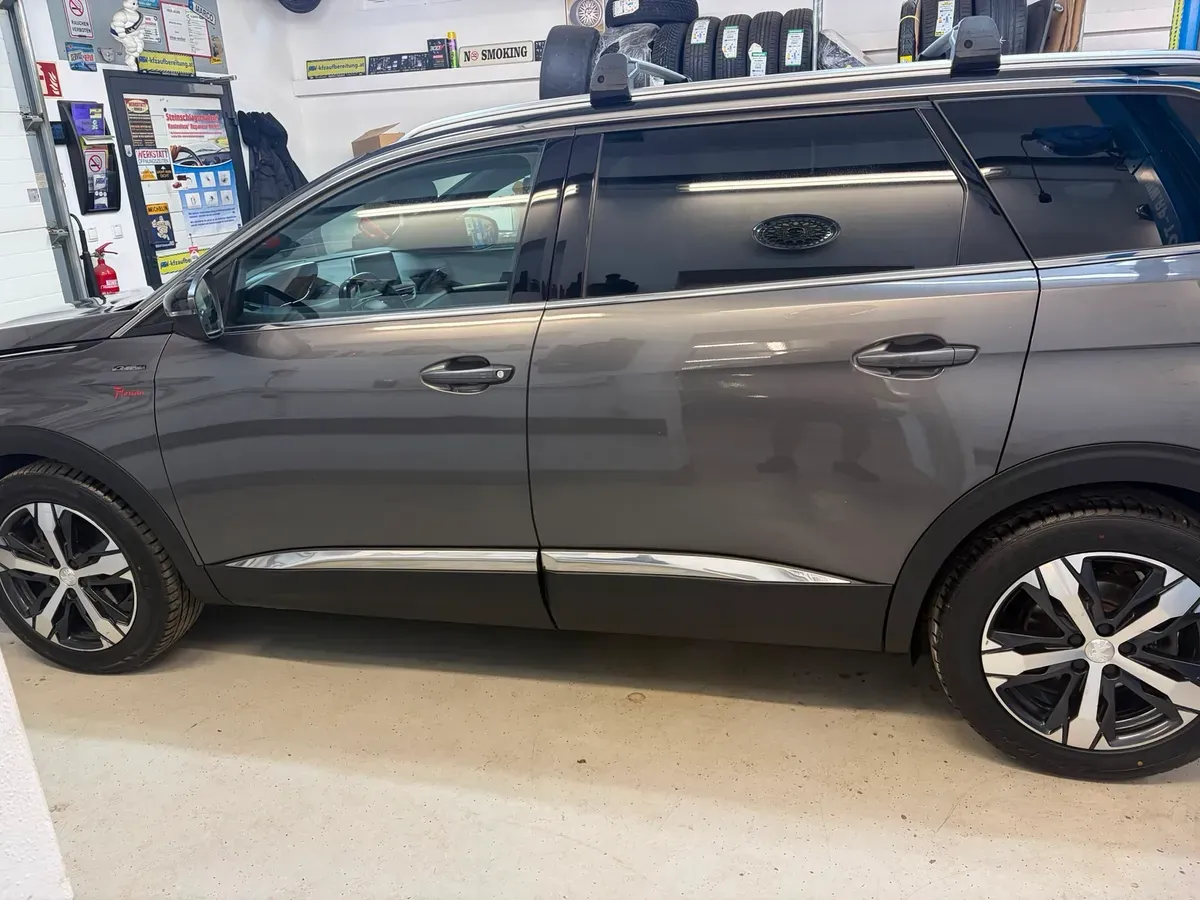 Peugeot 5008 2019 photo 2