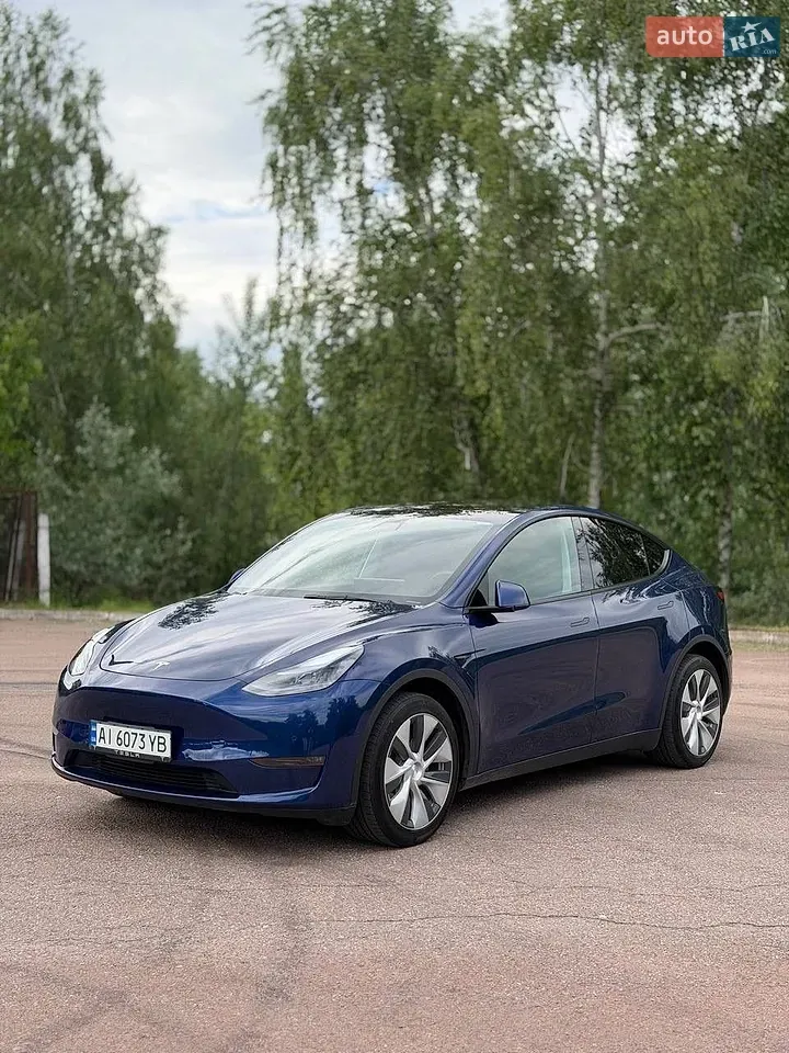 Tesla Model Y