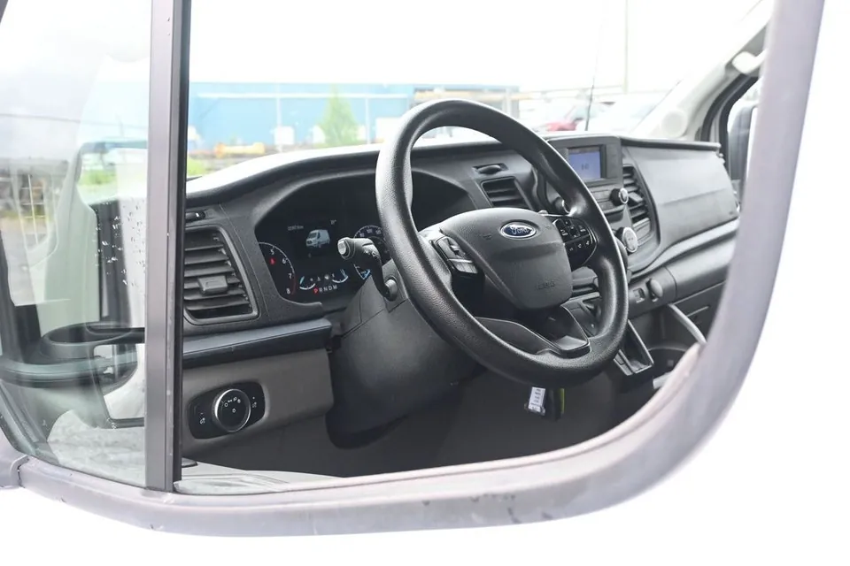 Ford Transit 2025 photo 5