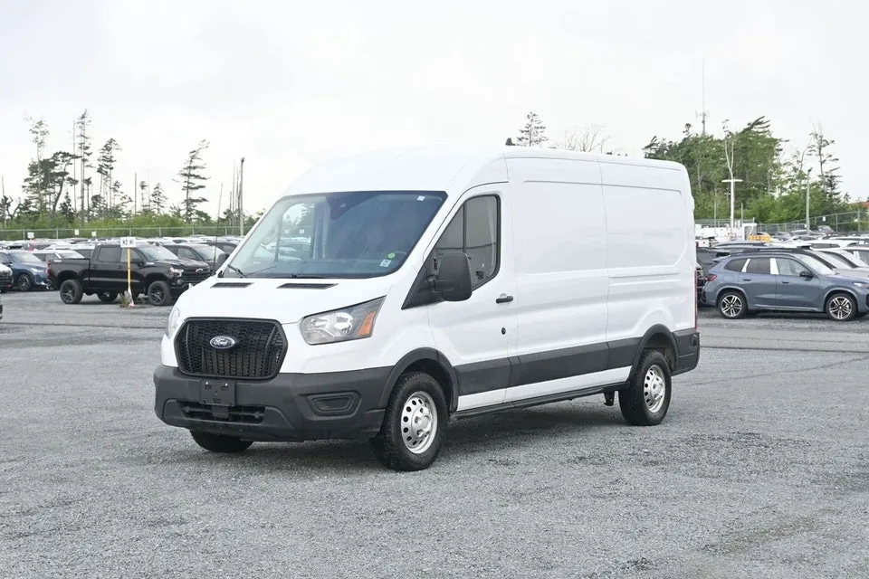 Ford Transit 2025 photo 3