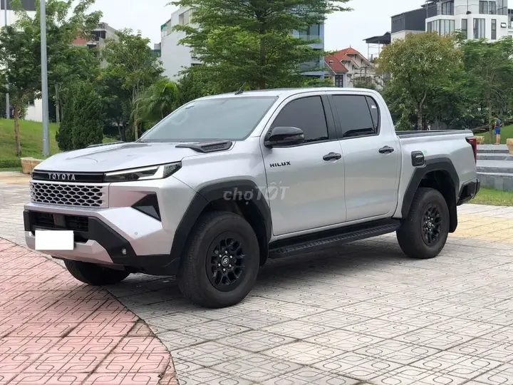 Toyota Hilux 2025 photo 2