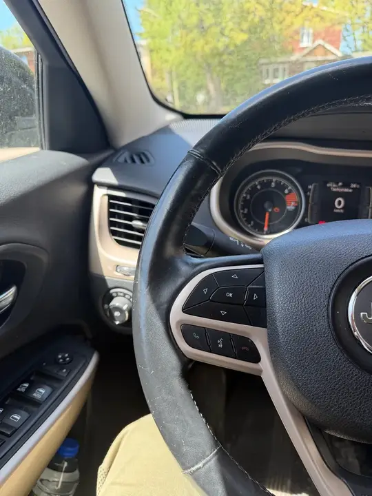 Jeep Cherokee 2016 photo 2