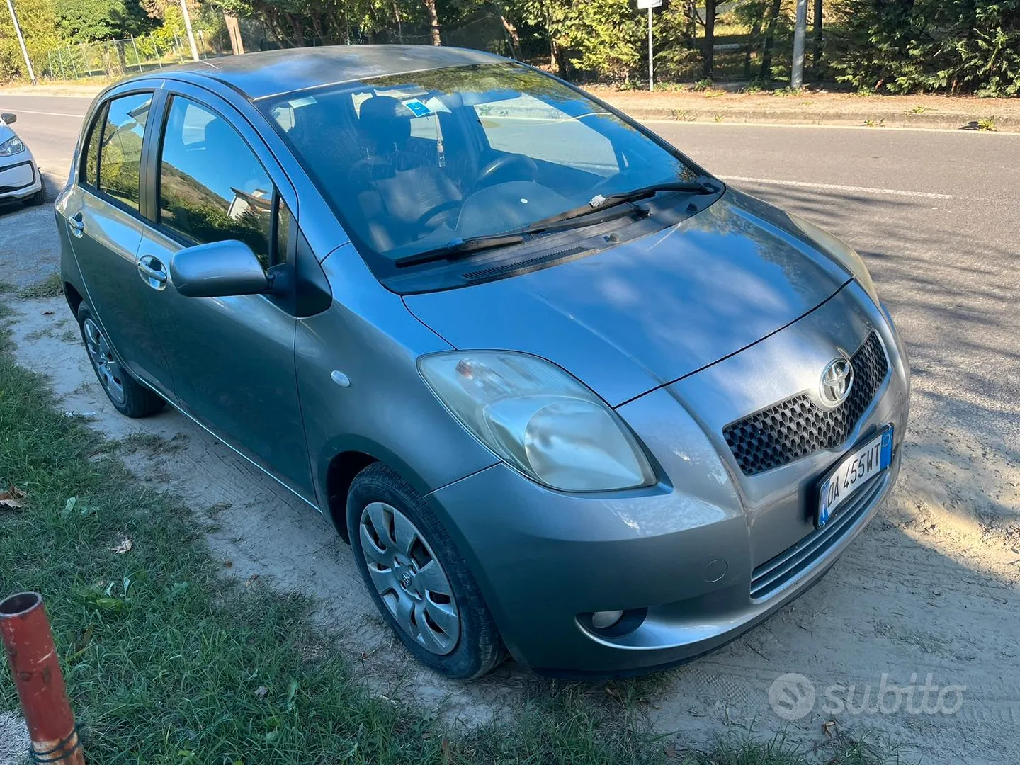 Toyota Yaris 2006 photo 2