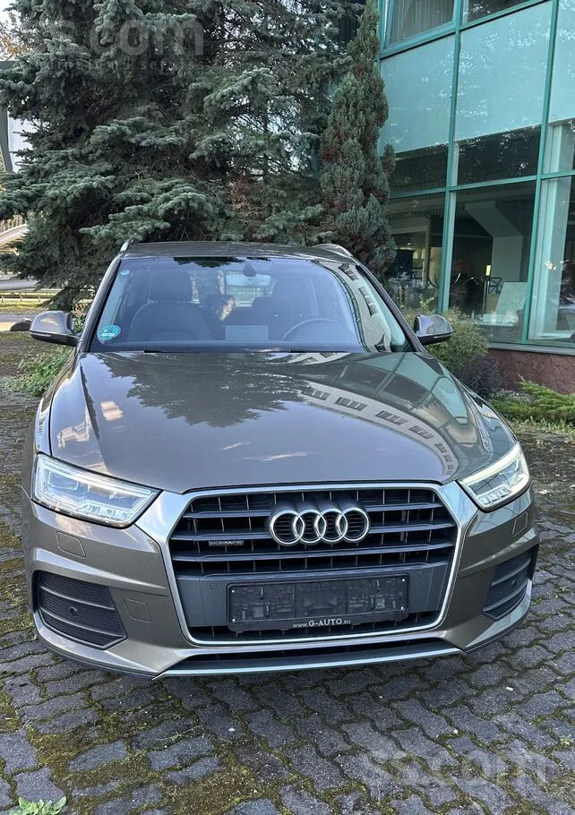 Audi Q3 2015 photo 2