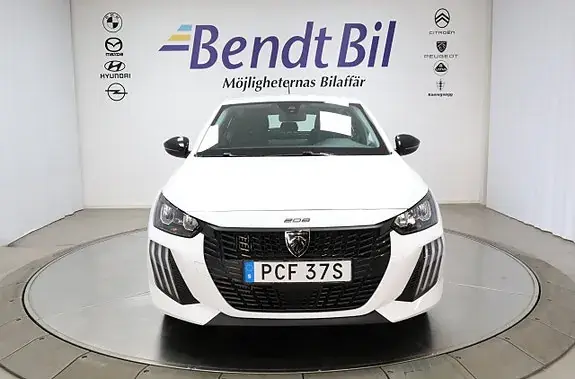 Peugeot 208 2025 photo 2